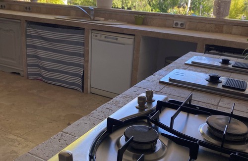 Valescure House | Maison Neuve 200 m2 Avec Piscine et Terrain de Boules sur Terrain 1550 m