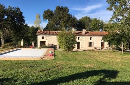 La Roche-Chalais House | Maison Périgord vert piscine et spa
