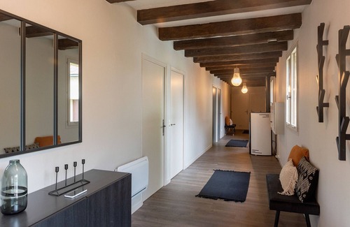 Montignac House | ★ Maison Périgourdine ★ Piscine chauffée ★ 8 personnes