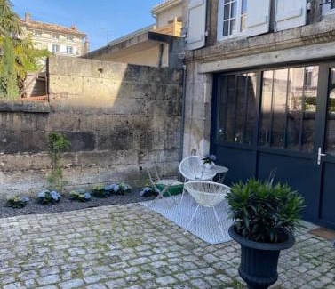 Angouleme House | Maison + parking privé au Cœur Angoulême 60m2