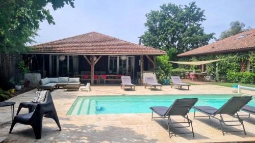 Soustons Bed & Breakfast | Maison Pimoli : Chambre Garance