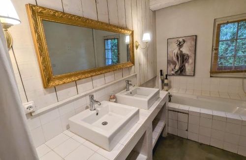 Soustons Bed & Breakfast | Maison Pimoli : Chambre Hortense
