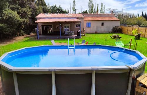 Camelas House | Maison piscine jeux à la campagne