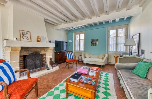 Magny-en-Vexin House | Maison Prado - avec piscine privée et grand jardin