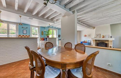 Magny-en-Vexin House | Maison Prado - avec piscine privée et grand jardin