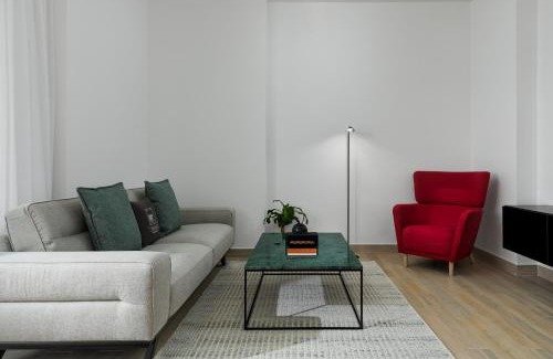 Abu Dhabi Apartment | Maison Privee - Chic Yas Island Escape with Iconic Ferrari World Vws