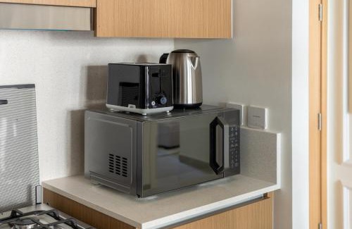 Dubai Apartment | Maison Privee - Serene Hideaway with Top Facilities in Creek Beach