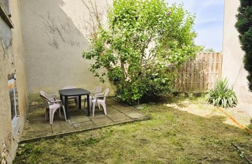 Chateauroux Apartment | maison proche du lac