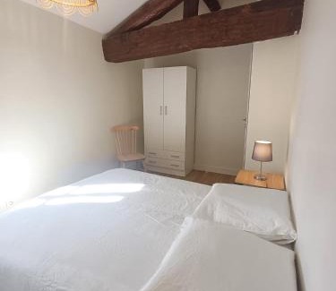 Agen Apartment | maison quartier préfecture 4 chambres 3 sdb wifi