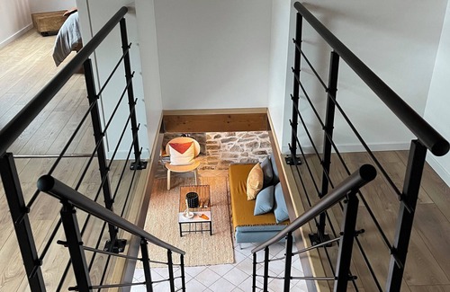 Logonna-Daoulas House | Maison Rénovée en Bord de mer