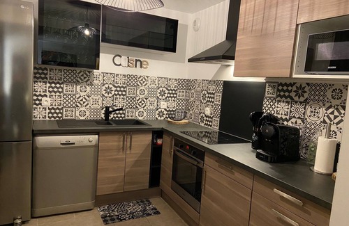 Aimargues Villa | Maison Romarin Avec Piscine