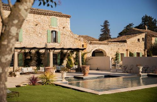 Solerieux House | Maison Roucas - Restaurant et chambres d'hôtes