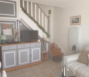 Aubais Apartment | Maison Salamandre