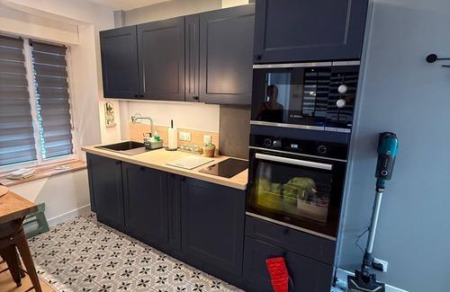 Nevers Apartment | Maison Sorbier - Apartment with garden, terrace and private garage