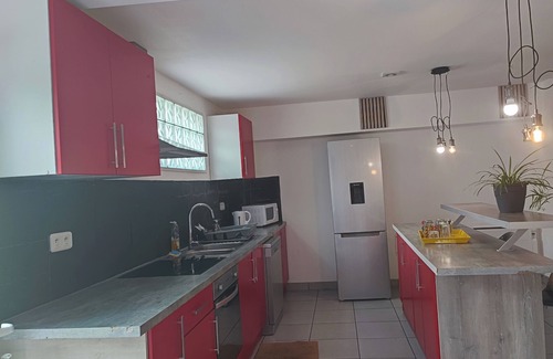 Bourges House | Maison Spacieuse au Centre Ville de Bourges , Près de la Cathédrale, Marais