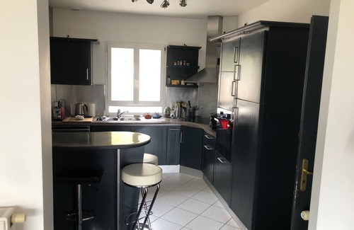 Rueil-Malmaison House | Maison sur le Mont Valérien Avec Terrasse et Grand Jardin. Tout Proche de Paris!