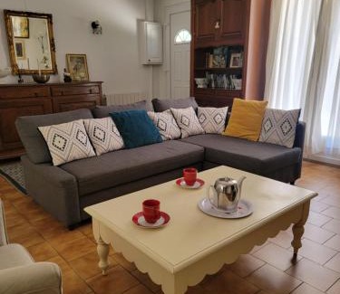 Lambesc House | Maison T4, campagne Provençale calme, tout confort