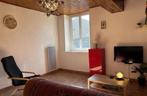 Saulcet House | Maison viticole charmante avec terrasse et jardin à Saulcet, animaux acceptés - FR-1-489-544