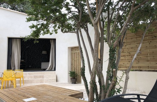 Saint-Etienne-du-Gres Apartment | Maisonnette Independante Avec Piscine Privée