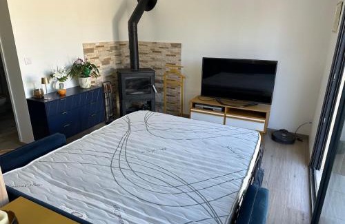 Crecy-la-Chapelle House | Maisonnette Migahome