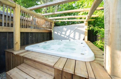 Cazaux House | Maisons PontCanal, 2 villas réunies au bord du canal à Cazaux