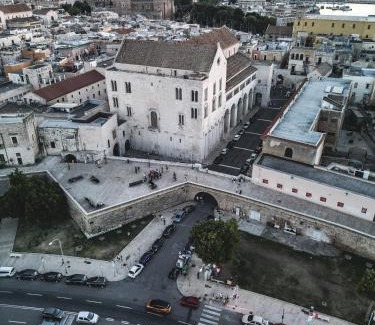 Municipio 4 Apartment | Majestic Seaview Apartment - Bari Centro