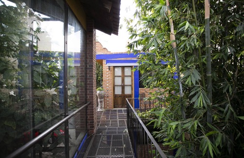 Cholula Apartment | Majikal BnB Martinlandia (Black Clay)