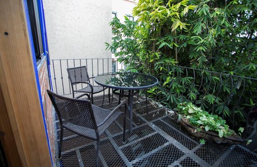 Cholula Apartment | Majikal BnB Martinlandia (Black Clay)