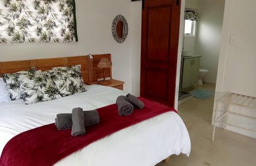 Garden Route Apartment | Makarios Guest Farm