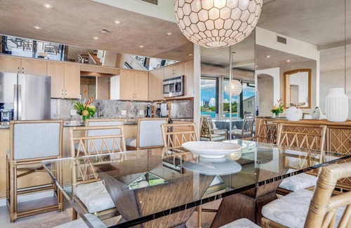 Wailea Condo | Makena Surf F206 Beachfront Resort - 2 Bedroom Oceanfront Condo