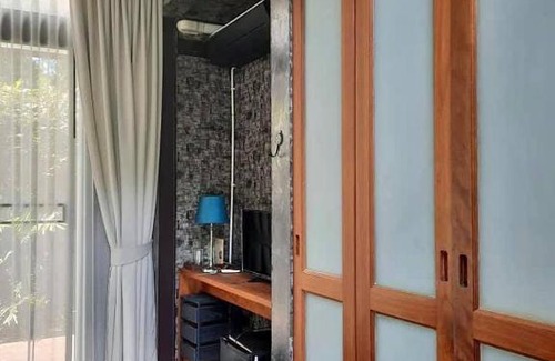 Kanchanaburi Bed & Breakfast | Makham Villa