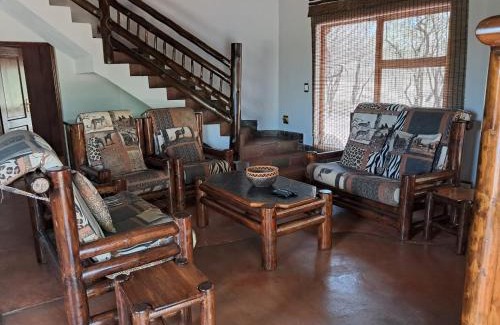 Bela-Bela Ski Chalet | Makhato Bush Lodge 17