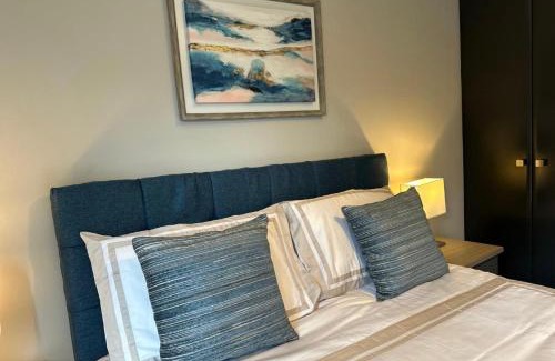 Sutton Cross Apartment | Malahide Superior Large Serviced Apartment - Sleeps 6