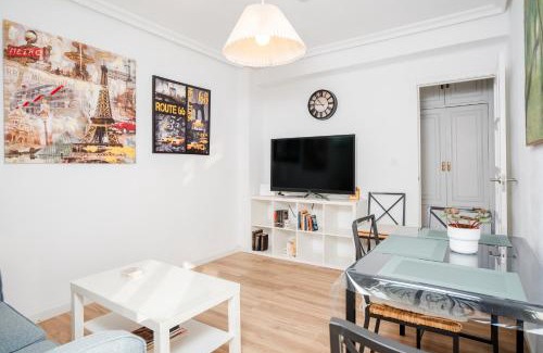 Las Avenidas Apartment | Malaquita