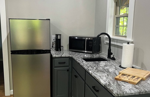 Thurmond Cottage | Malbec- our Charming Newly Constructed 2-bedroom Cottage at Jones von Drehle