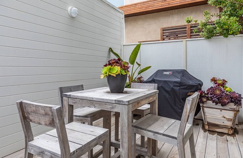 Malibu House | Malibu Beach Home Best Kept Secret on Private Beach