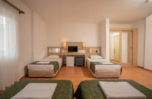 Kiris Hotel | Malibu Garden Resort