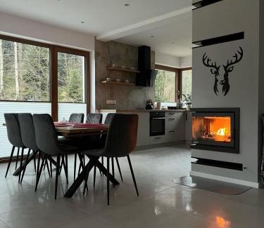 Czernichow House | Malowany Las