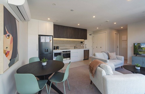 Nelson City Centre Apartment | Malthouse Lane City Apartment 3 - Spacious inner-city apartment in Nelson