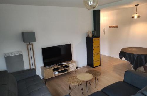 Cesson-Sevigne Apartment | Malzenn