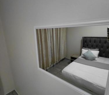 Newcastle Apartment | Mama R's 86