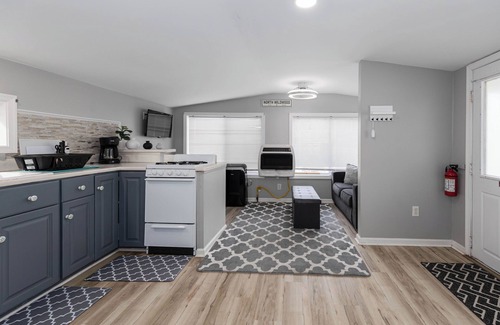 North Wildwood Apartment | Mamma Mary's Beach Haven!