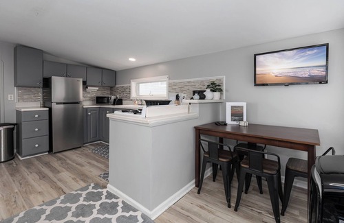 North Wildwood Apartment | Mamma Mary's Beach Haven!