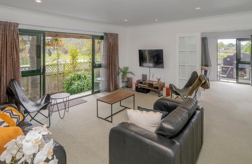 Tairua House | Manaia Magic - Tairua Holiday Home