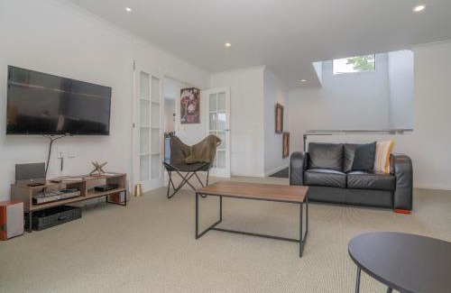 Tairua House | Manaia Magic - Tairua Holiday Home