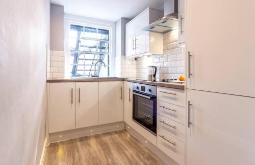 Worcester Apartment | Mandarin Court Boutique City Centre Apartment