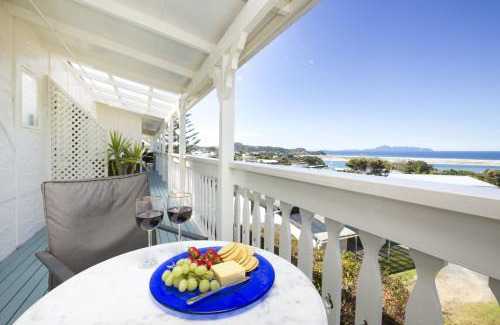 Mangawhai Heads Hotel | Mangawhai Lodge