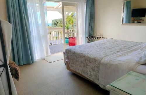 Mangawhai Heads Hotel | Mangawhai Lodge