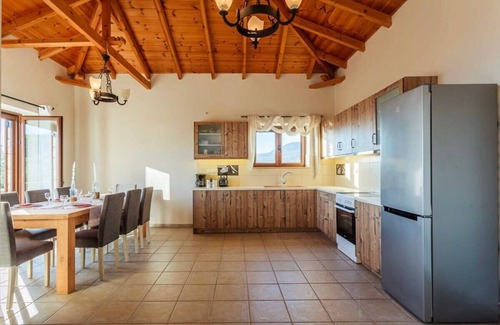 Lefktron Apartment | Mani Panoramic Seaviews - Luxury Summer Haven