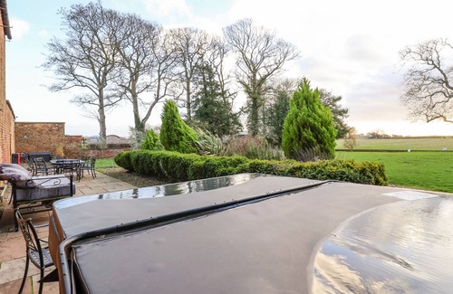 Ryther Cottage | Manor House